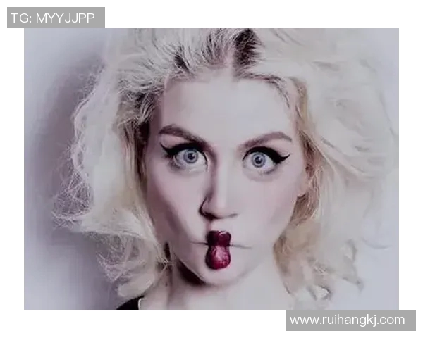 足球明星在抖音分享训练日常与生活趣事引发粉丝热议与互动