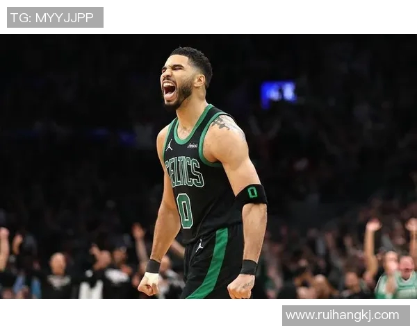 塔图姆在NBA高压环境中运用心理战术的成功之道解析