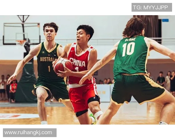 中国男篮蓝队迎战韩国队全力争胜展现实力与团队精神 中国男篮蓝队迎战韩国队全力争胜展现实力与团队精神